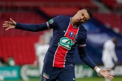 AYX SPORTS-姆巴佩在加拿大队比赛中逆转，赛事规则更新引发热议！的简单介绍