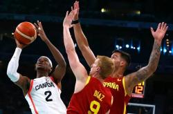 爱游戏体育-包含西亚卡姆连续二十场比赛得分超过关键助攻，加拿大队挑战极限！的词条